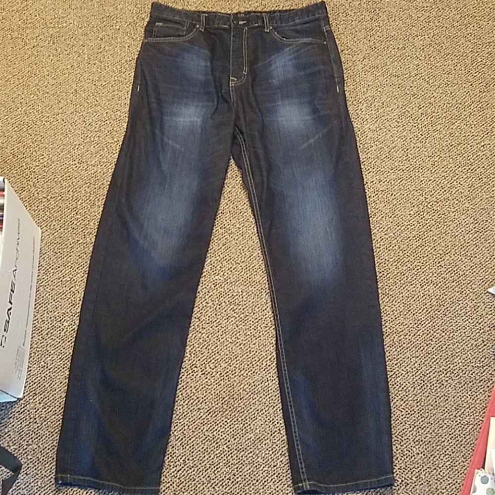 Calvin Klein Men's Relaxed Straight jeans